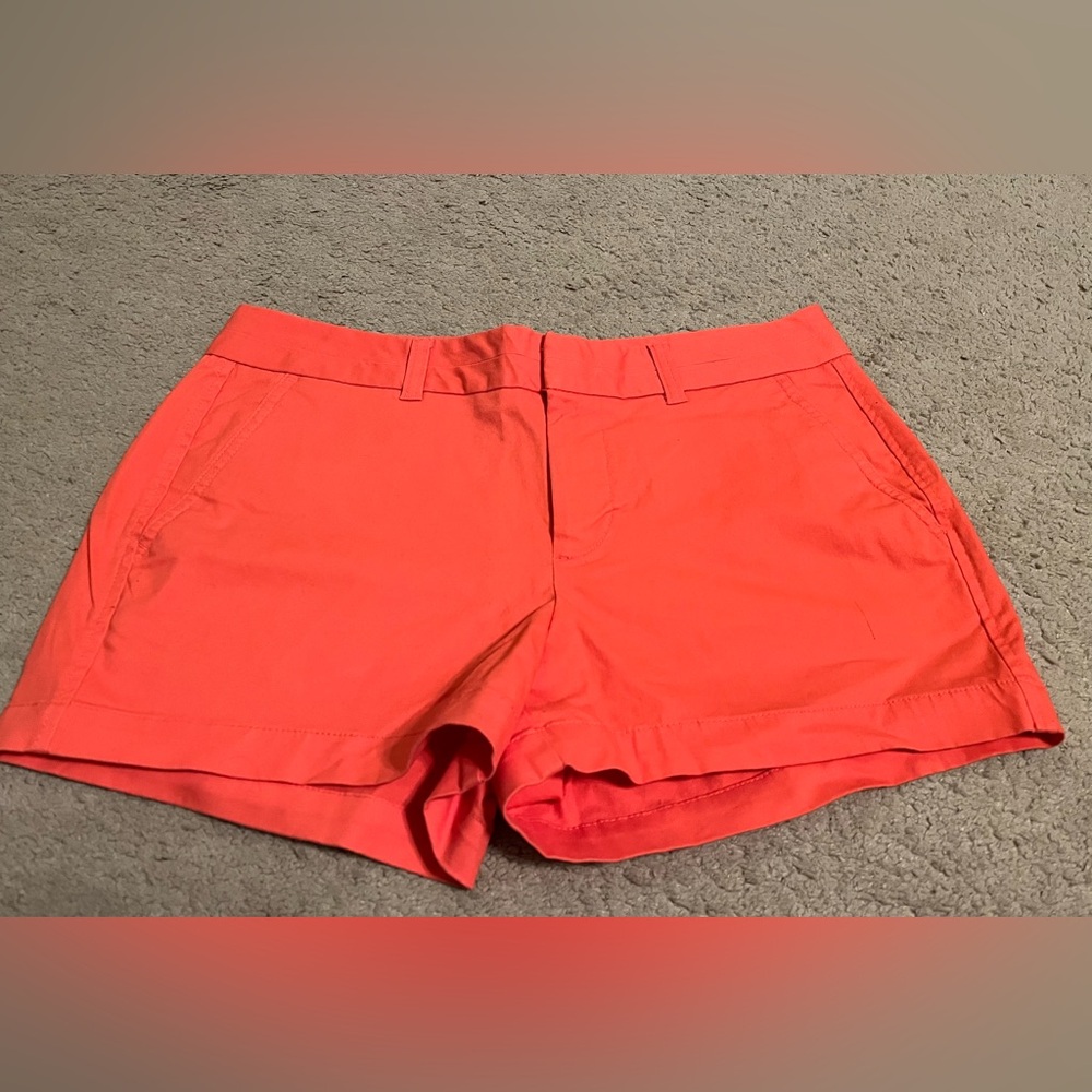 NWT Gap Women’s 3 inch shorts (coral color)